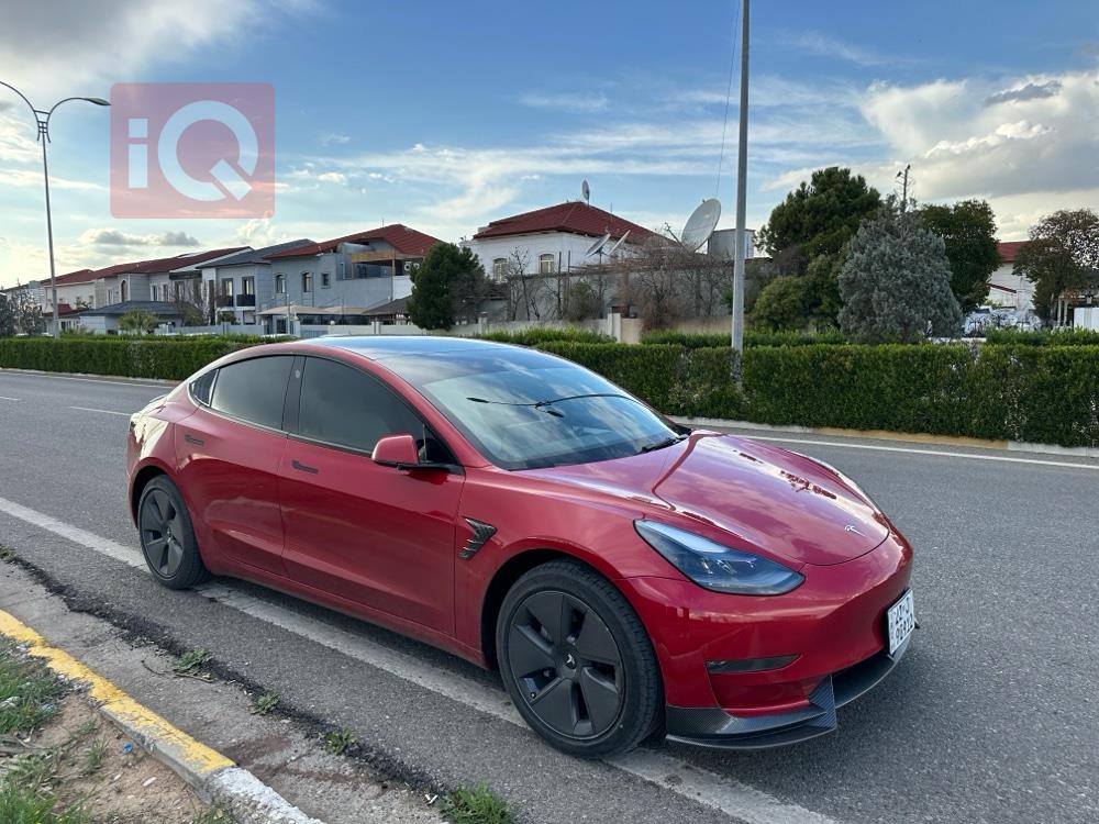 تێسلا مۆدێل 3